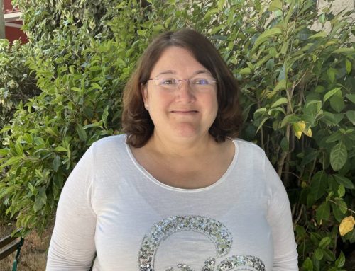 Cristina Herencia, trabajadora social: «Ayudamos a buscar y gestionar recursos, pero también somos una figura de apoyo y comprensión para las familias»