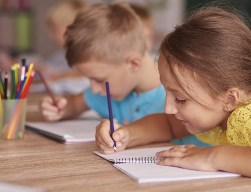 Abierta la convocatoria de becas para alumnos con necesidades educativas especiales para el curso 2023-2024: cómo pedirlas, plazo y cuantías